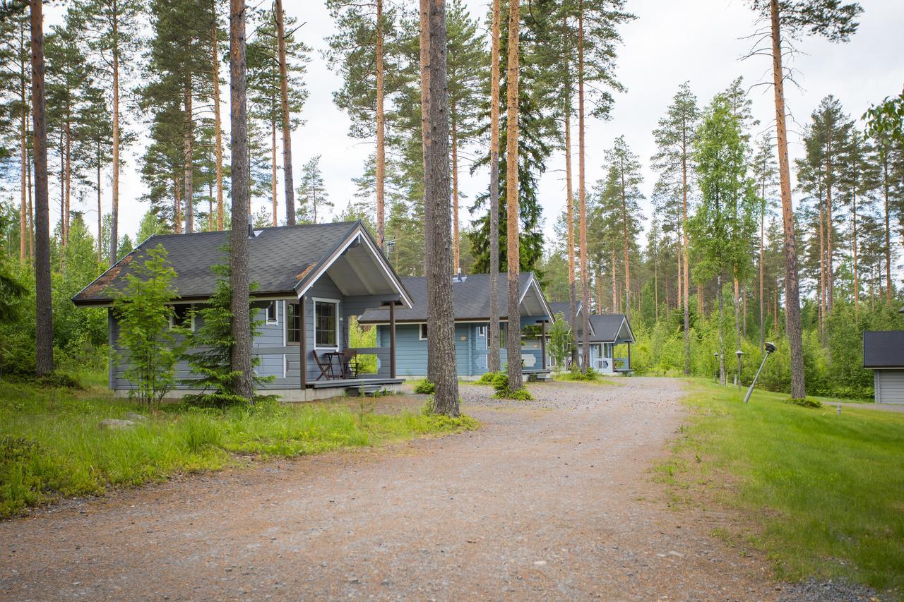 Готель Kuus-Hukkala Harkala  Екстер'єр фото